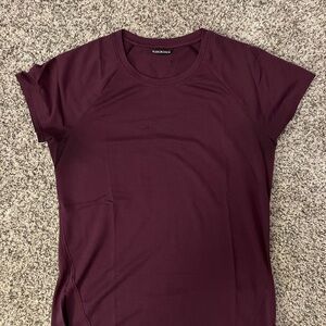 Oiselle Fly Out Short Sleeve Tee